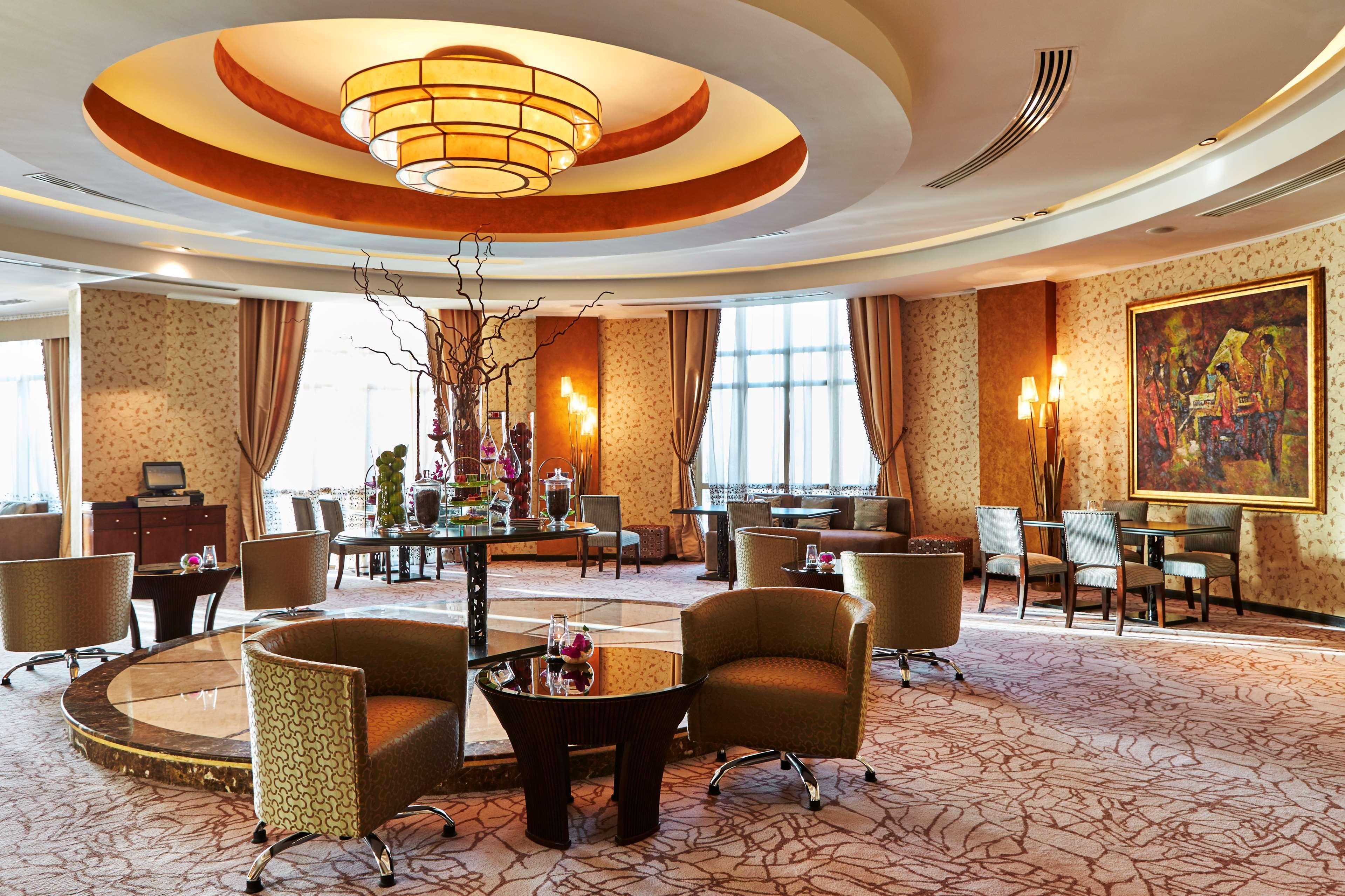 Royal Maxim Palace Kempinski Káhira Exteriér fotografie The lobby of the hotel